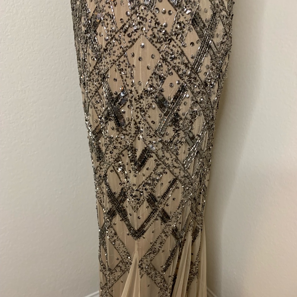 Adrianna Papell Cap Sleeve Beaded Gatsby Gown - Picture 9 of 16